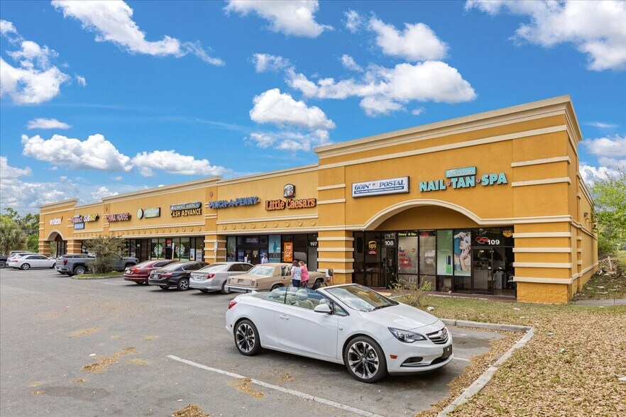 More Photos Of 11150 N Williams St, Dunnellon General Retail For Sale
