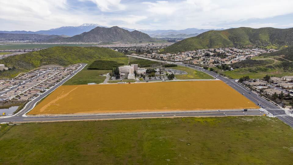 More Photos Of McCall Blvd @ Aspell, Menifee Land For Lease
