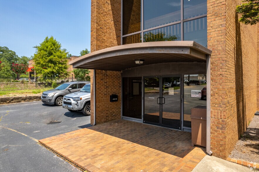 More Photos Of 138 Park Ave, Winder Medical For Lease