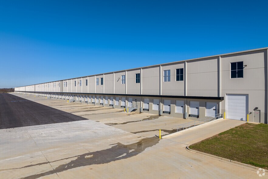 More Photos Of 421 Toy Wright Rd, Pendergrass Industrial For Sale