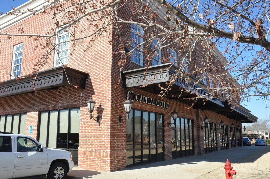 More Photos Of 953 Highway 51, Madison General Retail For Sale