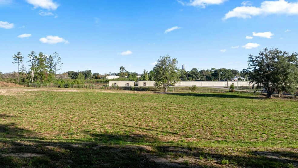 More Photos Of 801 SW 6th Ave, Williston Land For Sale