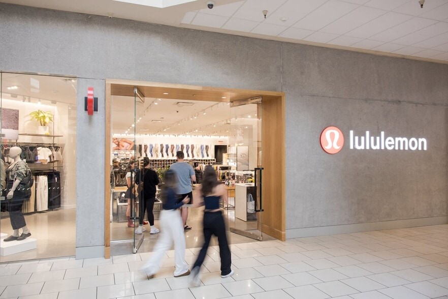 More Photos Of 350 N Milwaukee St, Boise General Retail For Lease