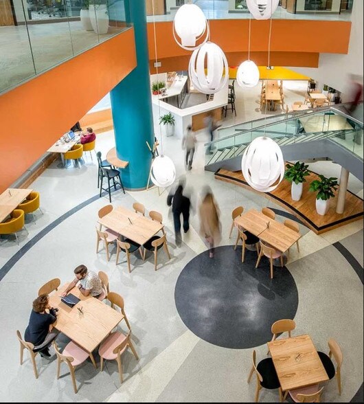 More Photos Of 1101 Wilson Blvd, Arlington Office For Lease