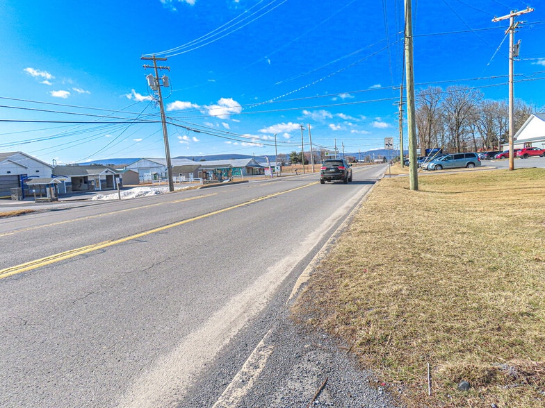 More Photos Of 2837 Earlystown Rd, Centre Hall Loft Creative Space For Sale