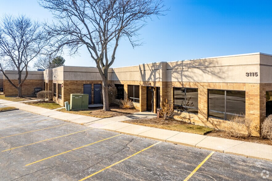 More Photos Of , Arlington Heights Office For Sale