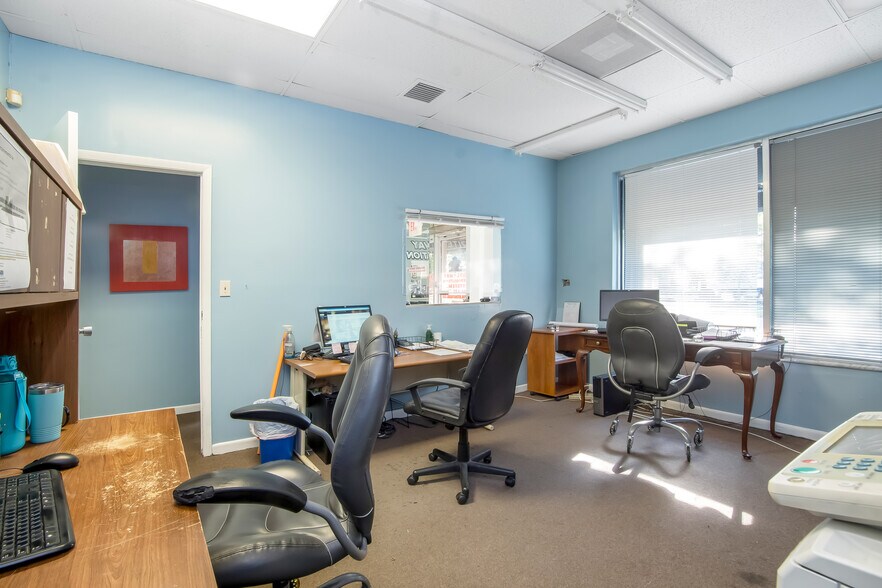 More Photos Of 3071 NW 64th Ave, Sunrise Warehouse For Lease