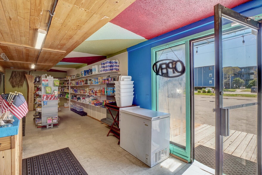 More Photos Of 2181 New River Inlet Rd, North Topsail Beach Convenience Store For Sale
