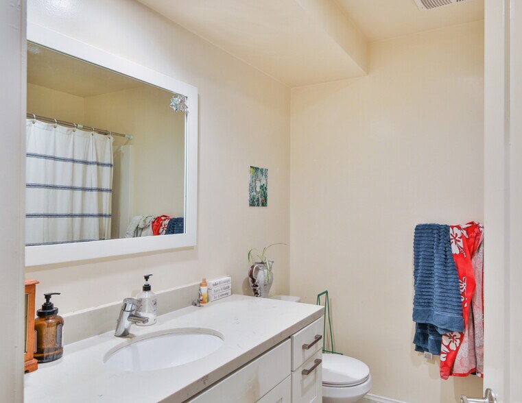 More Photos Of 265 N Oakland Ave, Pasadena Apartments For Sale