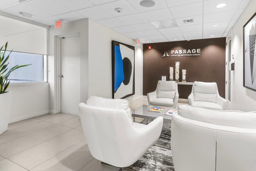 More Photos Of 701 E Commercial Blvd, Oakland Park Medical For Sale