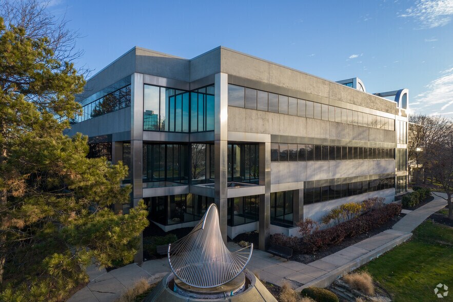 Primary Photo Of 400 Metro Pl N, Dublin Office For Lease