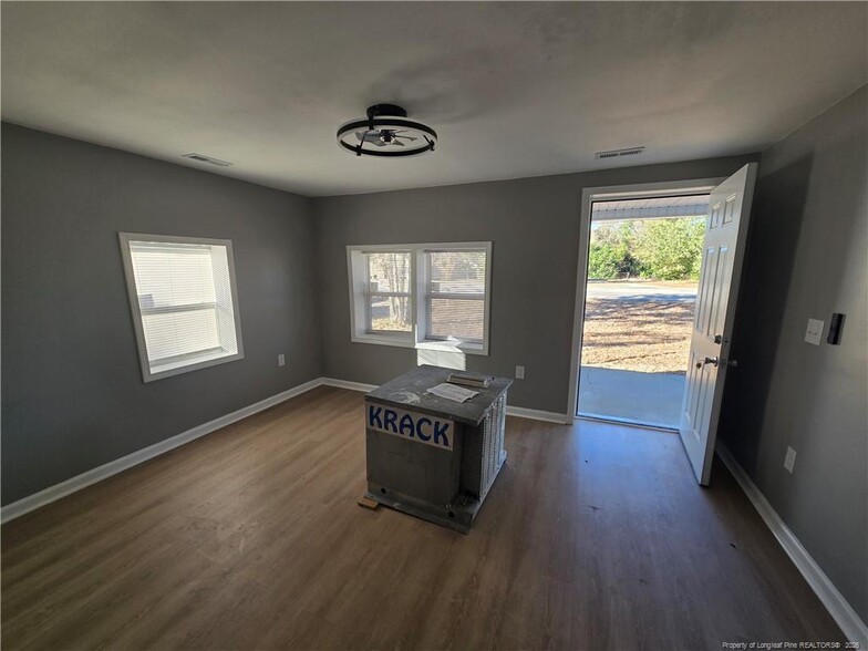 More Photos Of 3731 Boone Trl, Fayetteville Office For Lease