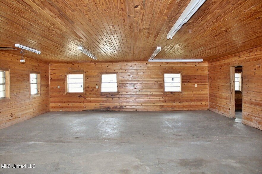 More Photos Of 6299 Highway 198 E, Lucedale Freestanding For Sale