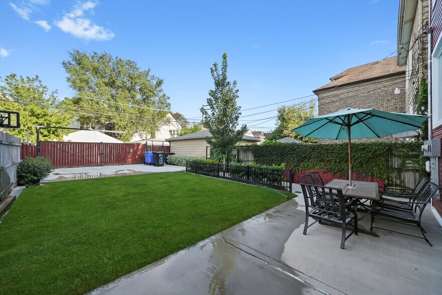 More Photos Of 6933 S Washtenaw Ave, Chicago Multifamily For Sale