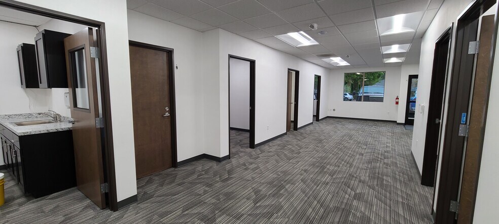 More Photos Of 2025 Madrona Ave SE, Salem Office For Lease