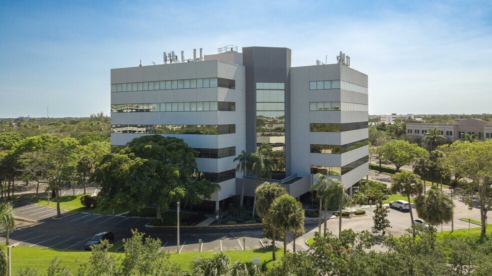 More Photos Of 4901 NW 17th Way, Fort Lauderdale Office For Lease