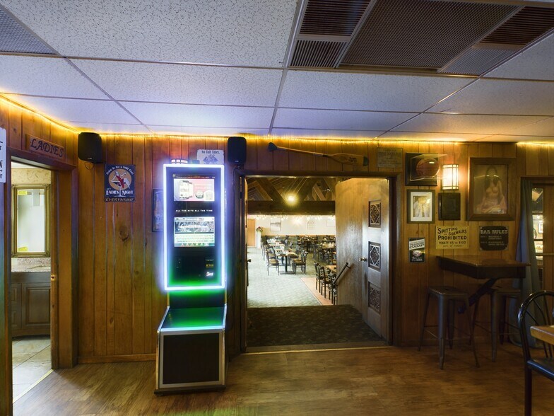 More Photos Of 159 Rockland Rd, Roscoe Hotel For Sale