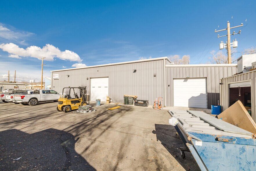 More Photos Of 1070 Silver St, Elko Manufacturing For Lease