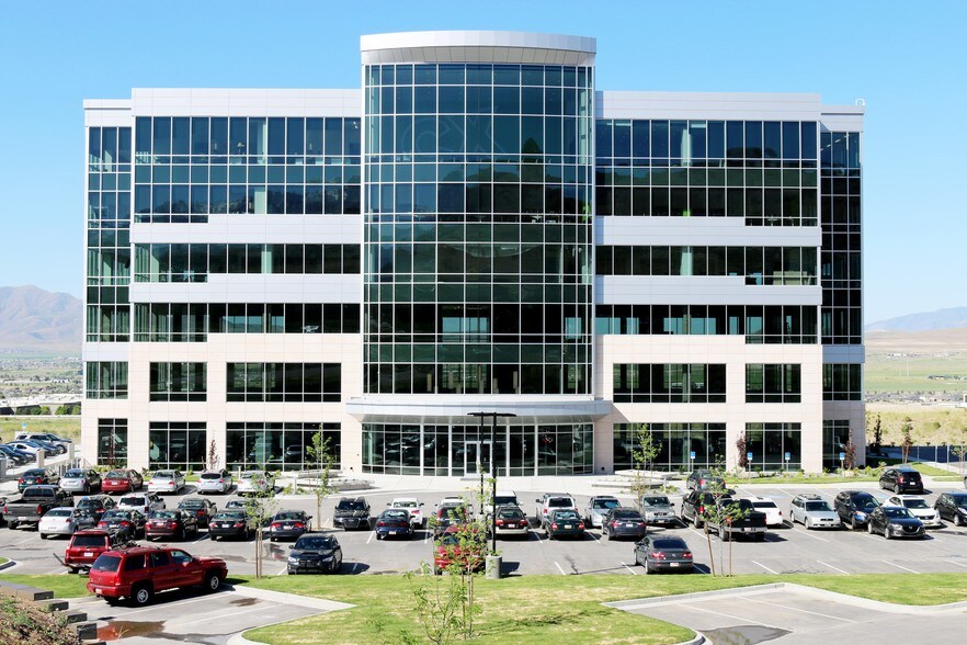 More Photos Of 3451 N Triumph Blvd, Lehi Office For Lease
