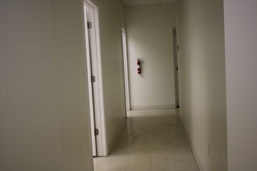 More Photos Of 3311-3345 Medical Hill Rd, Sebring Medical For Lease