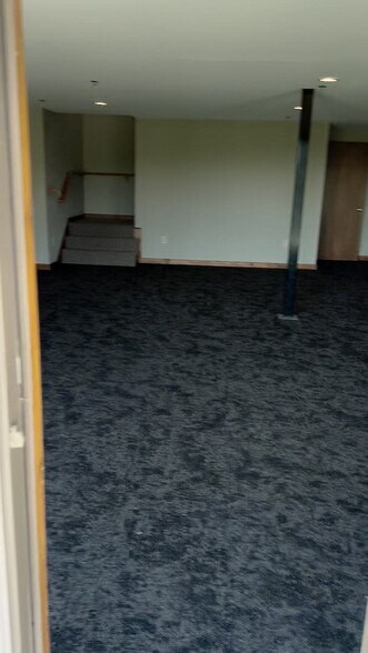 Primary Photo Of 487 Stevens Pl, Wells River Hospitality For Sale