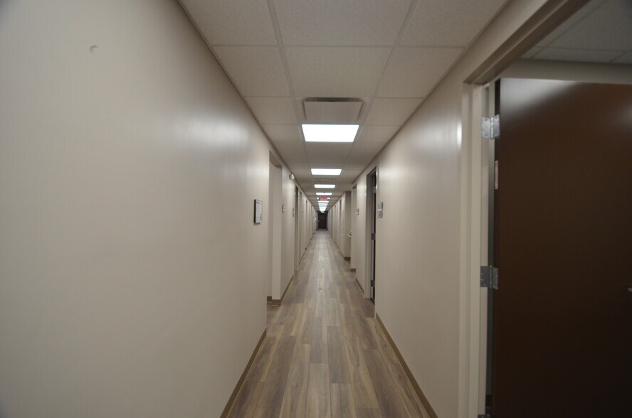 More Photos Of 194 W Park Cir, North Wilkesboro Medical For Sale