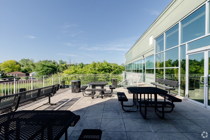 More Photos Of 17475 Jovanna Dr, Homewood Medical For Lease
