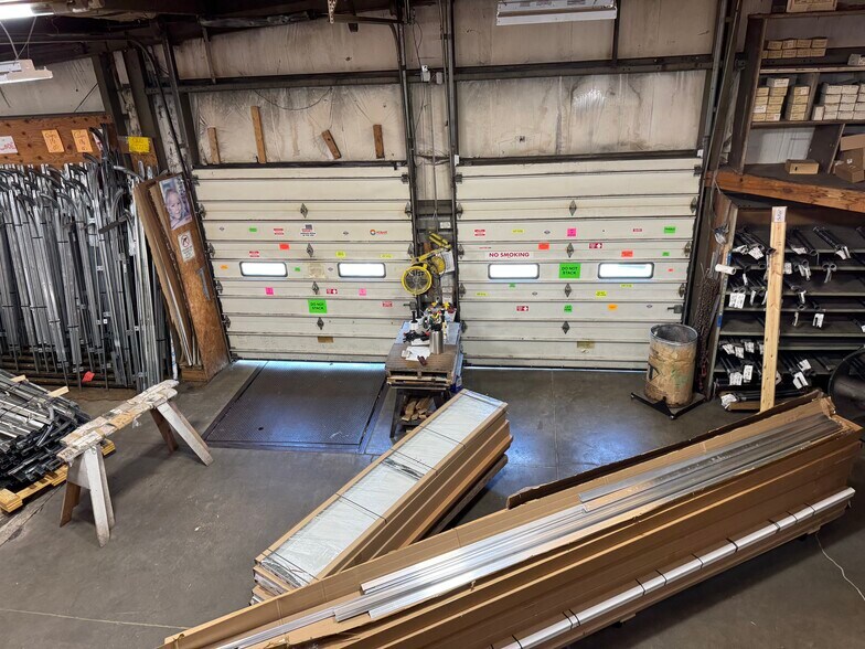 More Photos Of 3025 N Saint Peters Pky, Saint Peters Showroom For Sale