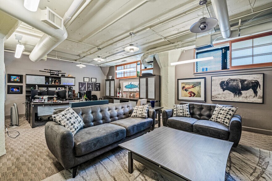 More Photos Of 2000 Arapahoe St, Denver Loft Creative Space For Lease