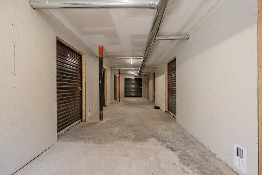 More Photos Of 171 Market St, Marion Multifamily For Sale