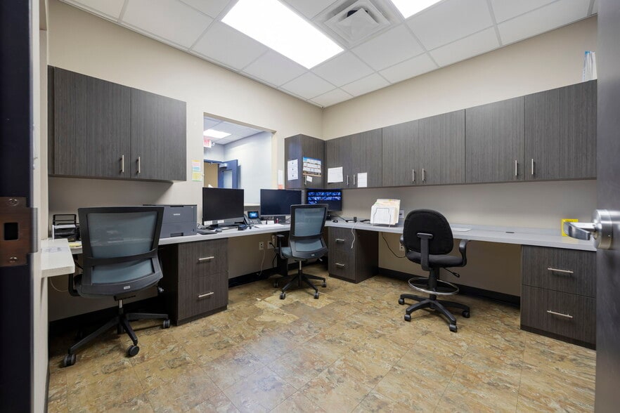 More Photos Of 23607 US HWY 27, Lake Wales Medical For Lease