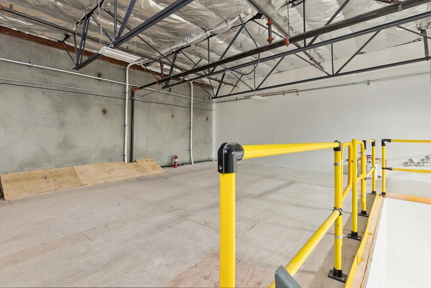 More Photos Of 164 Camino Oruga, Napa Warehouse For Lease