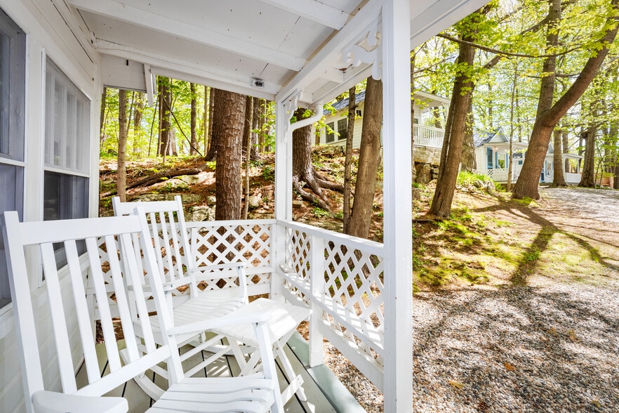 More Photos Of 2 River Rd, Cape Neddick Hospitality For Sale