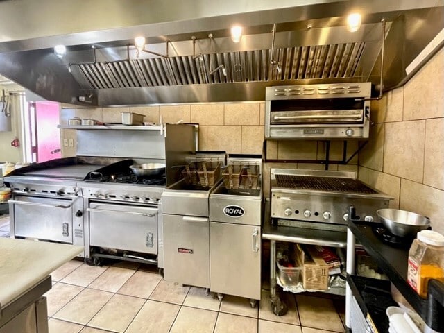 More Photos Of 5079 N AZ Highway 87, Strawberry Restaurant For Sale