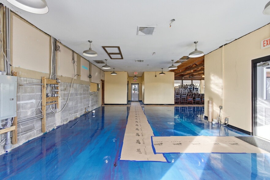 More Photos Of 275 Timber Island Rd, Carrabelle Restaurant For Sale