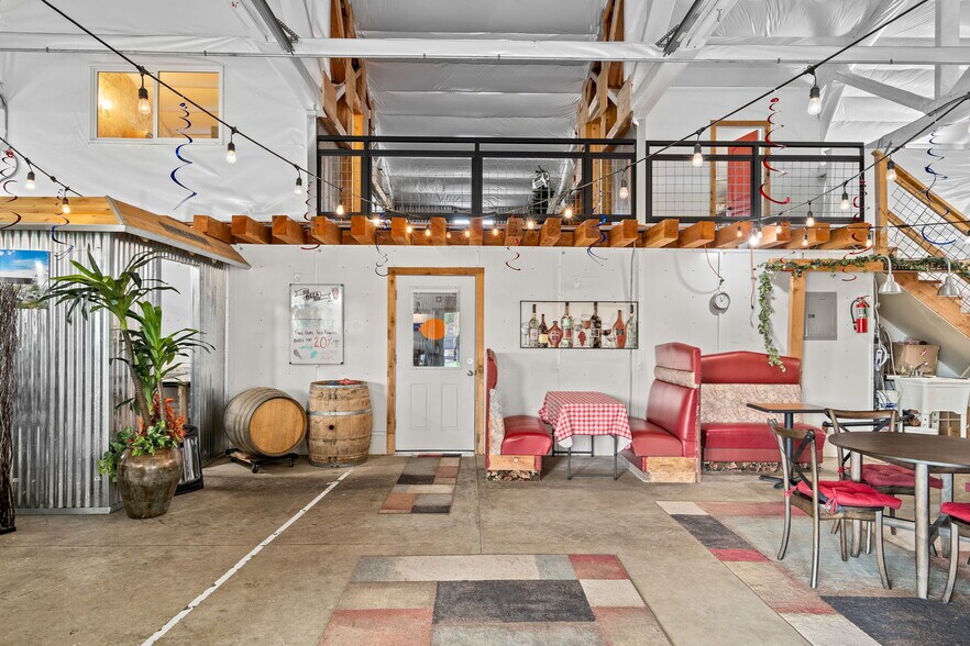 More Photos Of 29300 Se Haley Rd, Boring Flex For Sale