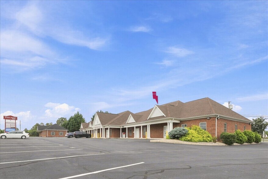 More Photos Of 1563 Jefferson Hwy, Fishersville Office For Lease
