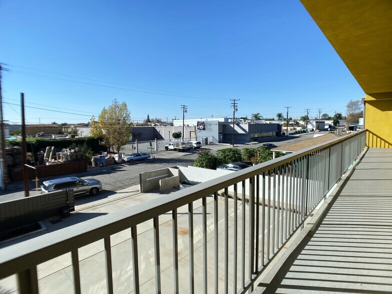 More Photos Of 9517 Gidley St, Temple City Manufacturing For Lease