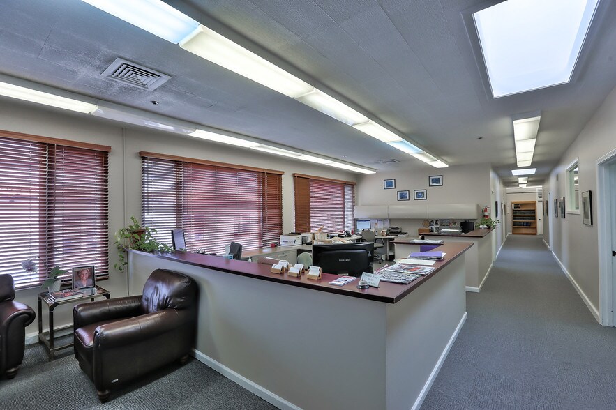 More Photos Of 439 Alvarado St, Monterey Bank For Lease