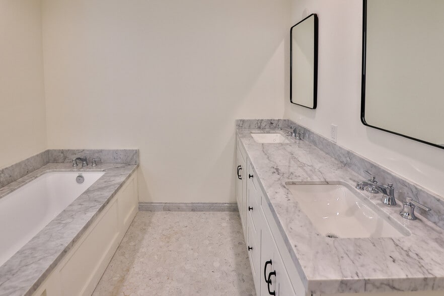 More Photos Of 22227 Pacific Coast Hwy, Malibu Apartments For Sale