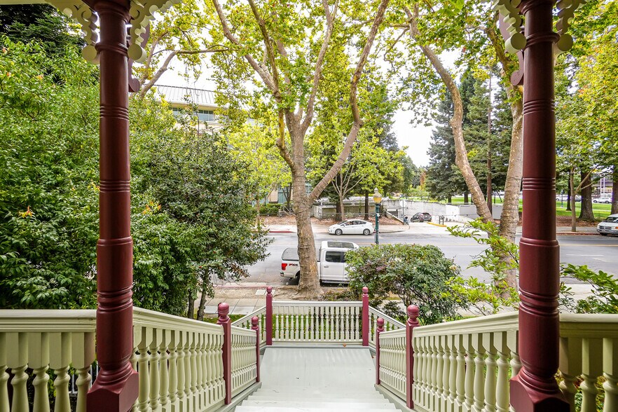 More Photos Of 742 B St, Hayward Restaurant For Sale