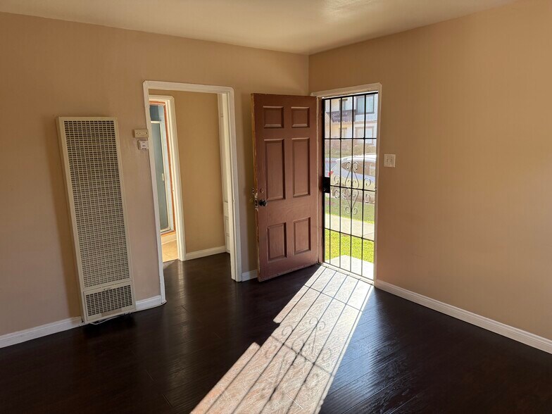 More Photos Of 15954 Vermont Ave, Paramount Multifamily For Sale