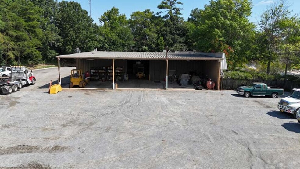 More Photos Of 1499 Old Highway 41, Marietta Warehouse For Lease