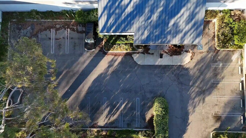 Primary Photo Of 9362 Eton Ave, Chatsworth Warehouse For Lease