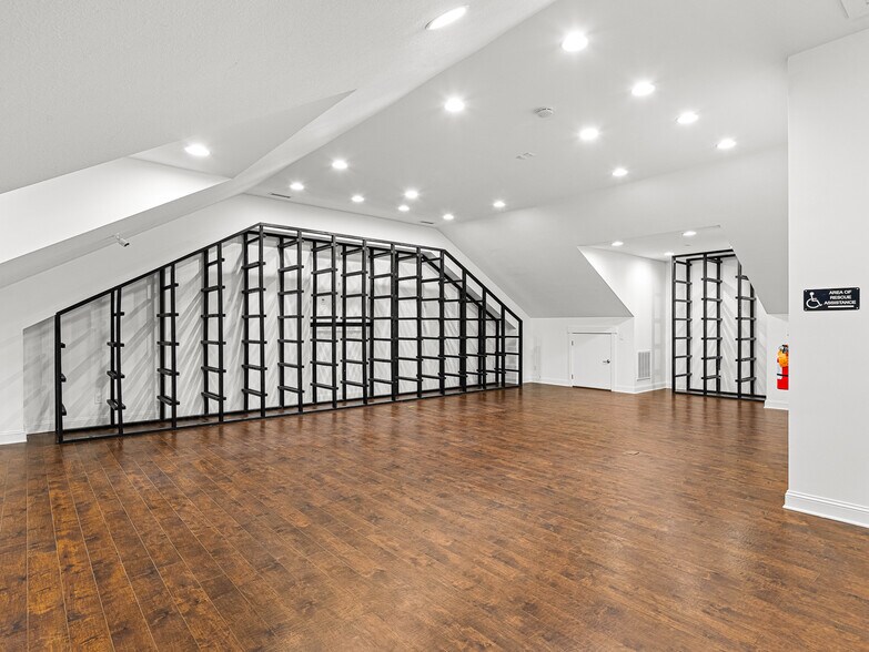 More Photos Of 14 Mimidis Ln, Swannanoa Office For Sale
