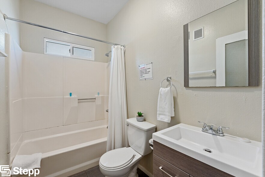 More Photos Of 330-332 Cedar Ave, Long Beach Apartments For Sale