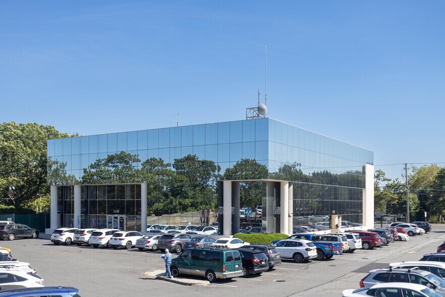 More Photos Of 1103 Stewart Ave, Garden City Medical For Lease