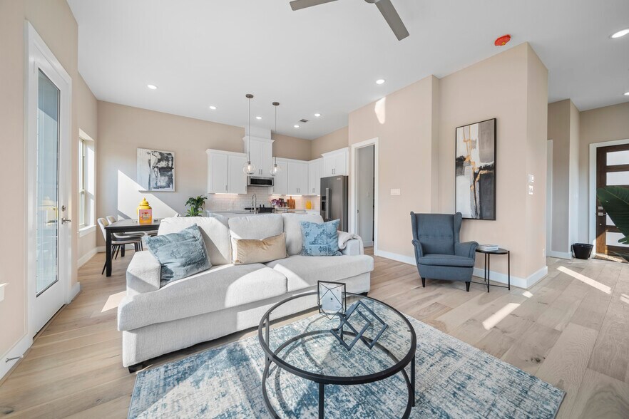 More Photos Of 2632 Paul Quinn St, Houston Apartments For Sale