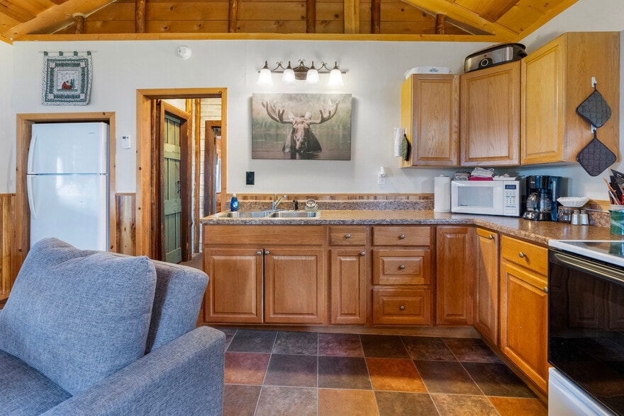 More Photos Of 3481 N Highway 83, Seeley Lake Hotel For Sale