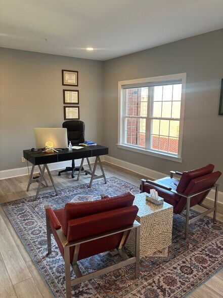 More Photos Of 321 Billingsly Ct, Franklin Office For Lease